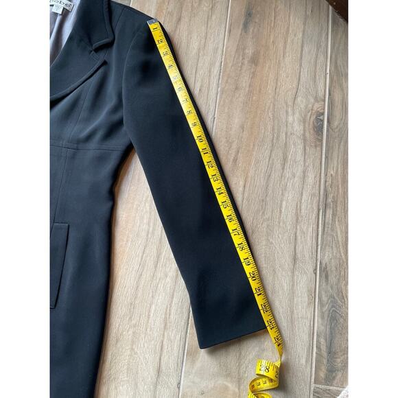 Vintage Bebe Women’s Blazer Jacket in Black size 6. - Picture 11 of 14